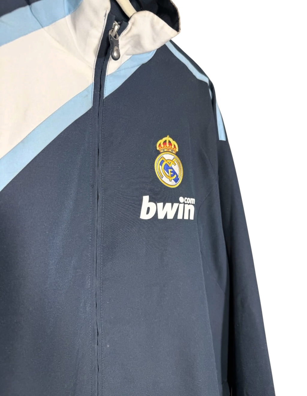 Real Madrid Chaqueta Oficial – Adidas La Liga